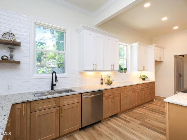 2106 University Drive, Durham, NC 27707