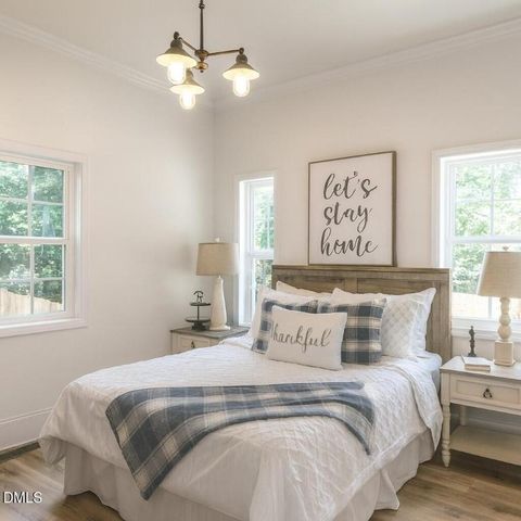 2106 University Drive, Durham, NC 27707