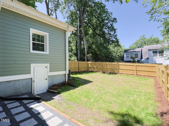 2106 University Drive, Durham, NC 27707