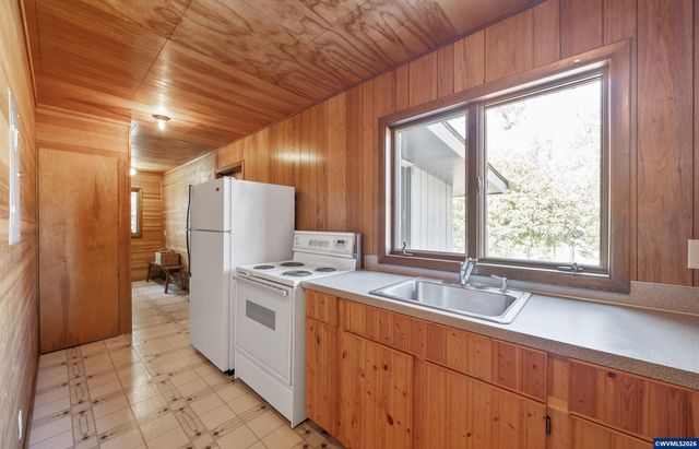 3643 Frazer Rd SE, Sublimity, OR 97385