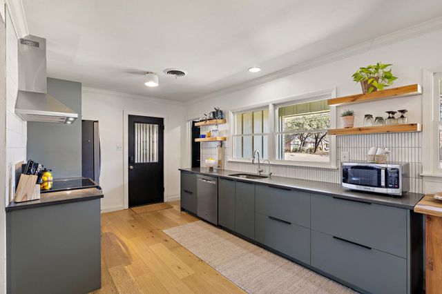 1802 Hutto RD, Georgetown, TX 78626