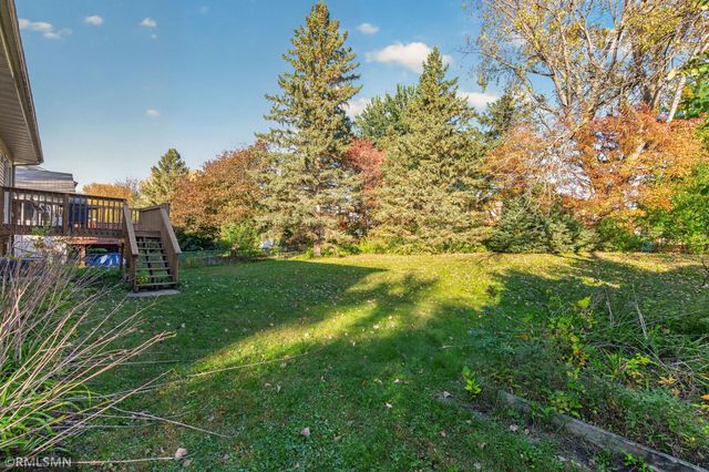 4292 Heritage Drive, Vadnais Heights, MN 55127