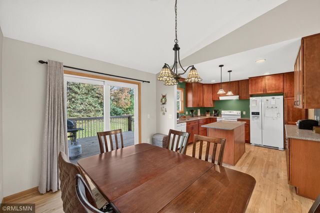 4292 Heritage Drive, Vadnais Heights, MN 55127