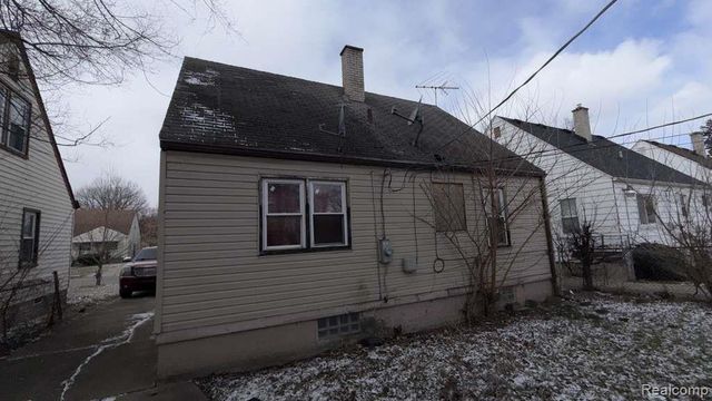 8494 Heyden Street, Detroit, MI 48228