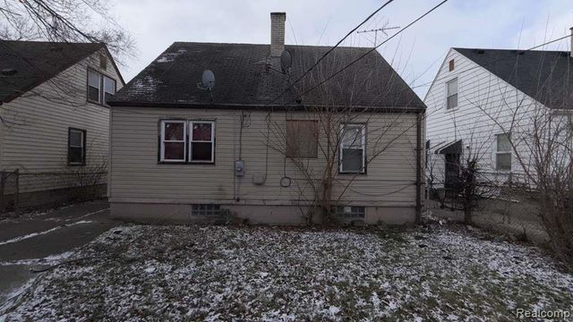 8494 Heyden Street, Detroit, MI 48228