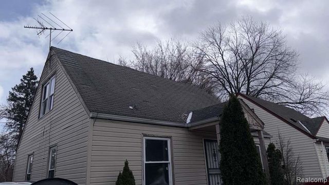 8494 Heyden Street, Detroit, MI 48228