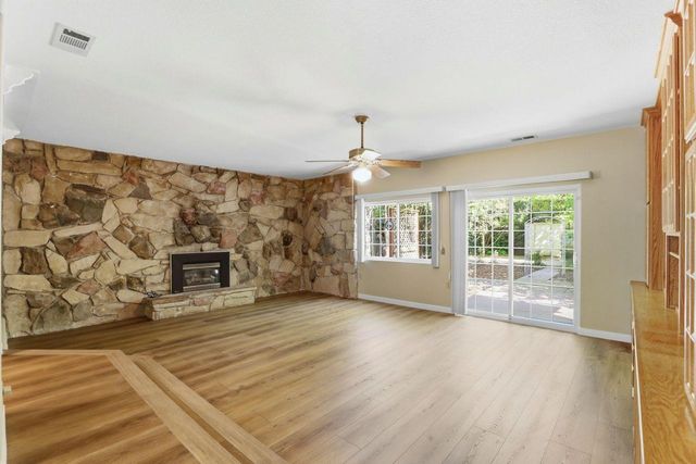 3917 Kings Way, Sacramento, CA 95821