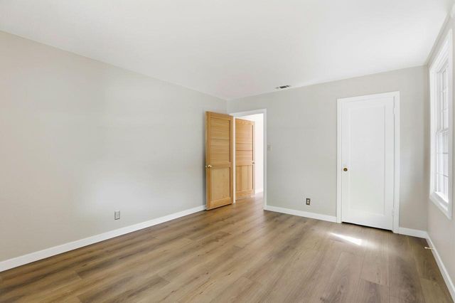 3917 Kings Way, Sacramento, CA 95821