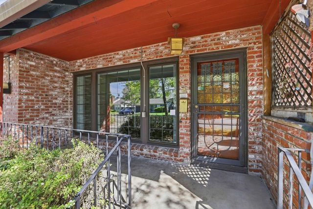 3917 Kings Way, Sacramento, CA 95821