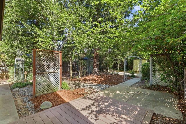 3917 Kings Way, Sacramento, CA 95821