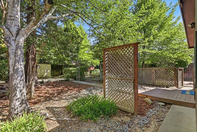 3917 Kings Way, Sacramento, CA 95821