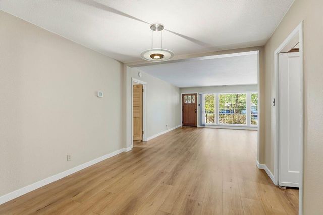 3917 Kings Way, Sacramento, CA 95821