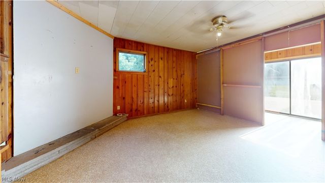2309 Rockland Avenue, Belpre, OH 45714