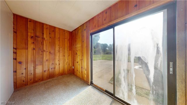 2309 Rockland Avenue, Belpre, OH 45714