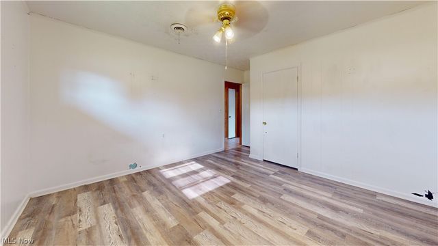2309 Rockland Avenue, Belpre, OH 45714