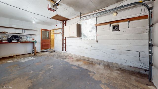 2309 Rockland Avenue, Belpre, OH 45714