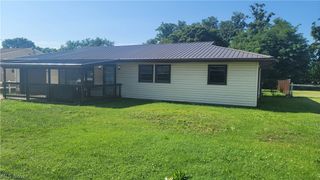 2309 Rockland Avenue, Belpre, OH 45714