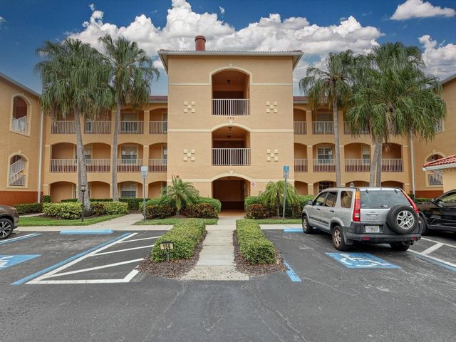 150 L PAVIA BOULEVARD 13, Venice, FL 34292