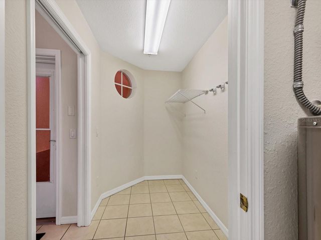 150 L PAVIA BOULEVARD 13, Venice, FL 34292