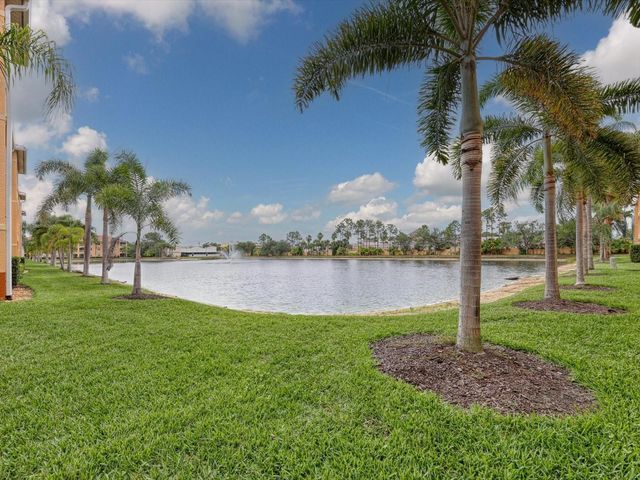 150 L PAVIA BOULEVARD 13, Venice, FL 34292