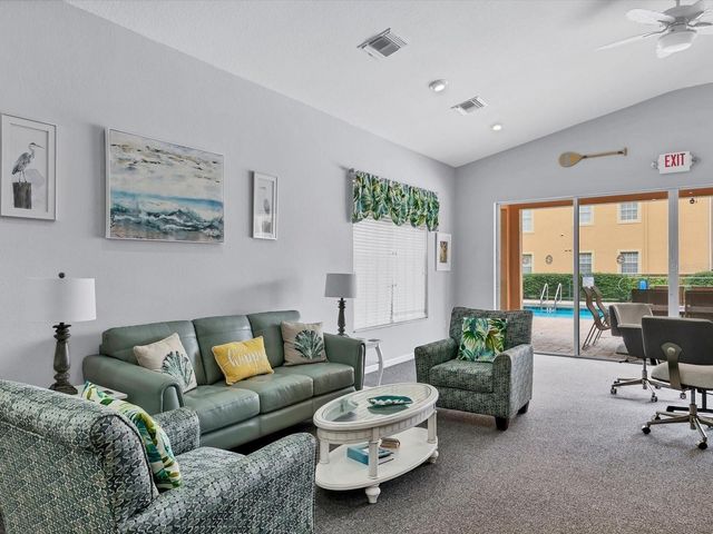 150 L PAVIA BOULEVARD 13, Venice, FL 34292