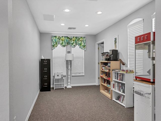 150 L PAVIA BOULEVARD 13, Venice, FL 34292