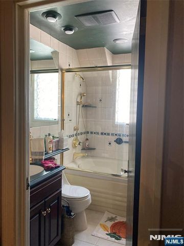 246 Euclid Avenue, Hackensack, NJ 07601
