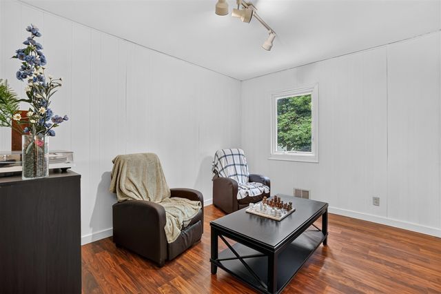 4036 Childs Avenue, Comstock Park, MI 49321