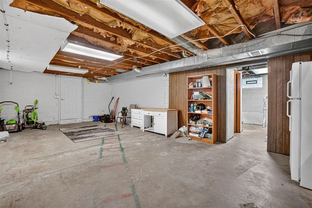 4036 Childs Avenue, Comstock Park, MI 49321