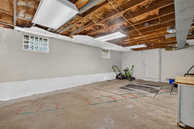 4036 Childs Avenue, Comstock Park, MI 49321