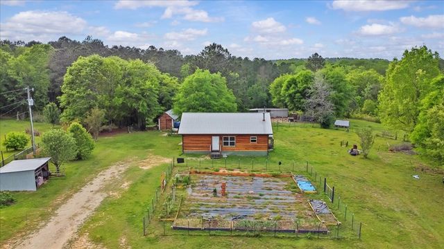 801 Benton Store Road, Ashford, AL 36312
