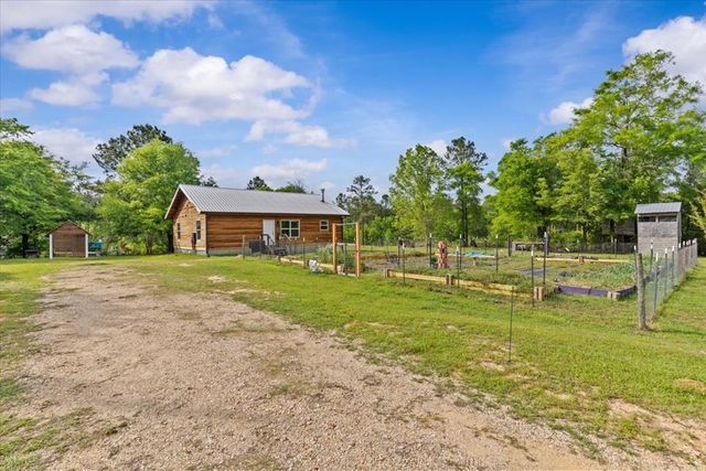 801 Benton Store Road, Ashford, AL 36312
