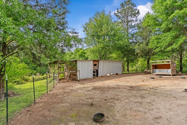 801 Benton Store Road, Ashford, AL 36312