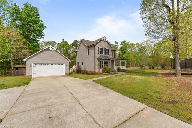 3652 Bachelor Creek Road, Asheboro, NC 27205
