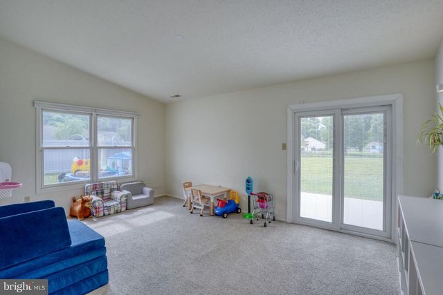 122 MARY DR, Newark, DE 19702