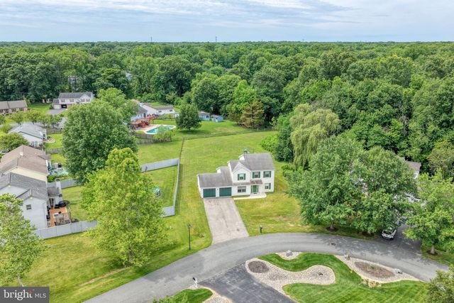 122 MARY DR, Newark, DE 19702