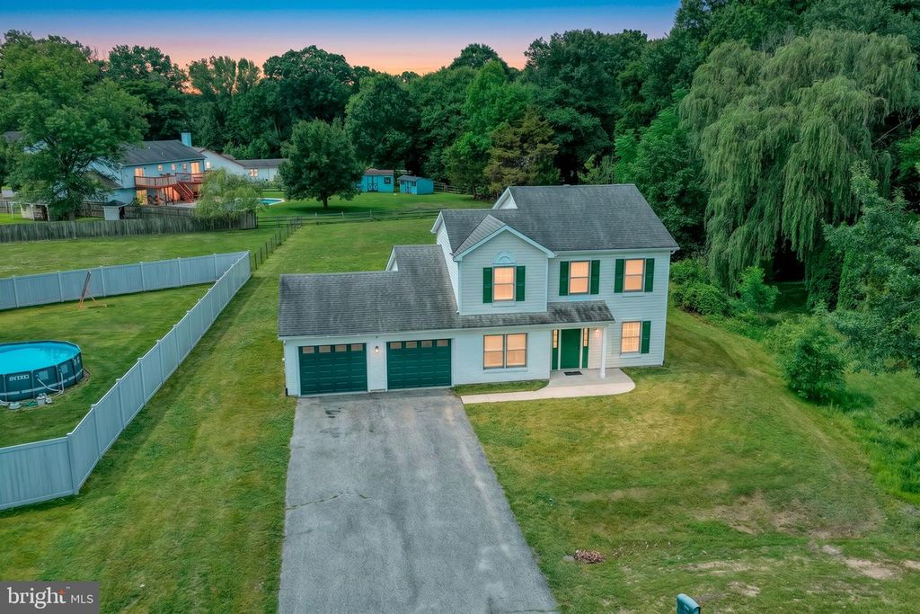 122 MARY DR, Newark, DE 19702