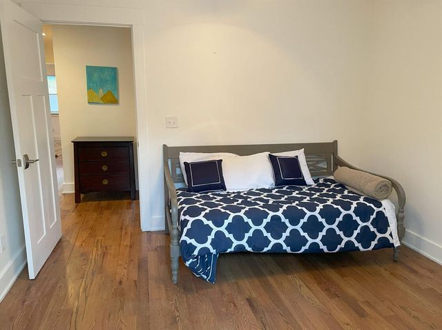 1396 Hixson Pike, Chattanooga, TN 37405