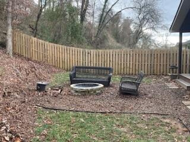 1396 Hixson Pike, Chattanooga, TN 37405