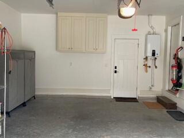 1396 Hixson Pike, Chattanooga, TN 37405