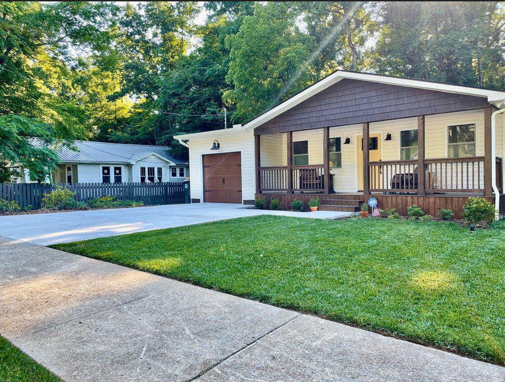 1396 Hixson Pike, Chattanooga, TN 37405