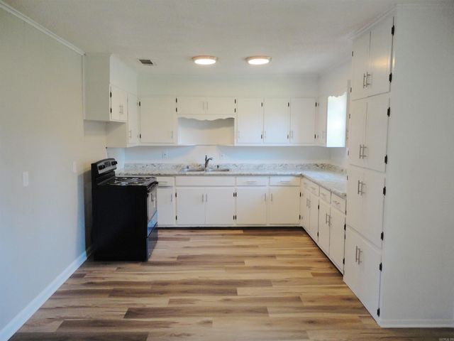 3601 Jack Mann Road, Little Rock, AR 72210
