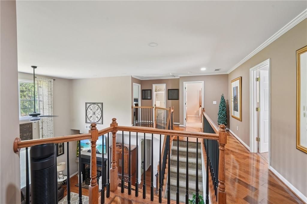 Image 37 of property listing at 852 Van Briggle Path, Sugar Hill, GA 30518