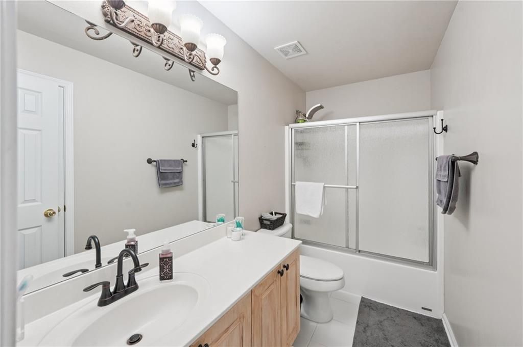 Image 44 of property listing at 852 Van Briggle Path, Sugar Hill, GA 30518