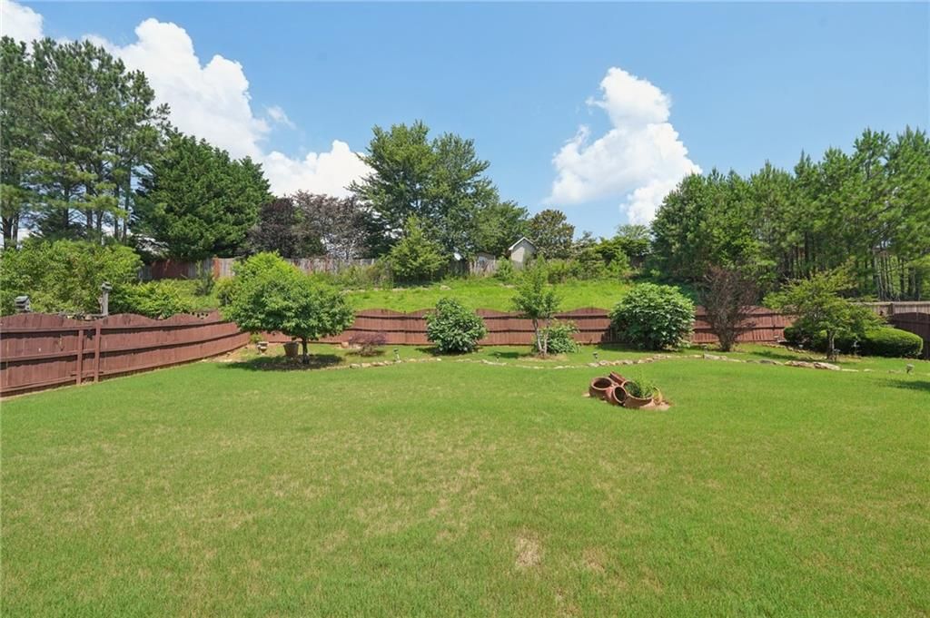 Image 57 of property listing at 852 Van Briggle Path, Sugar Hill, GA 30518