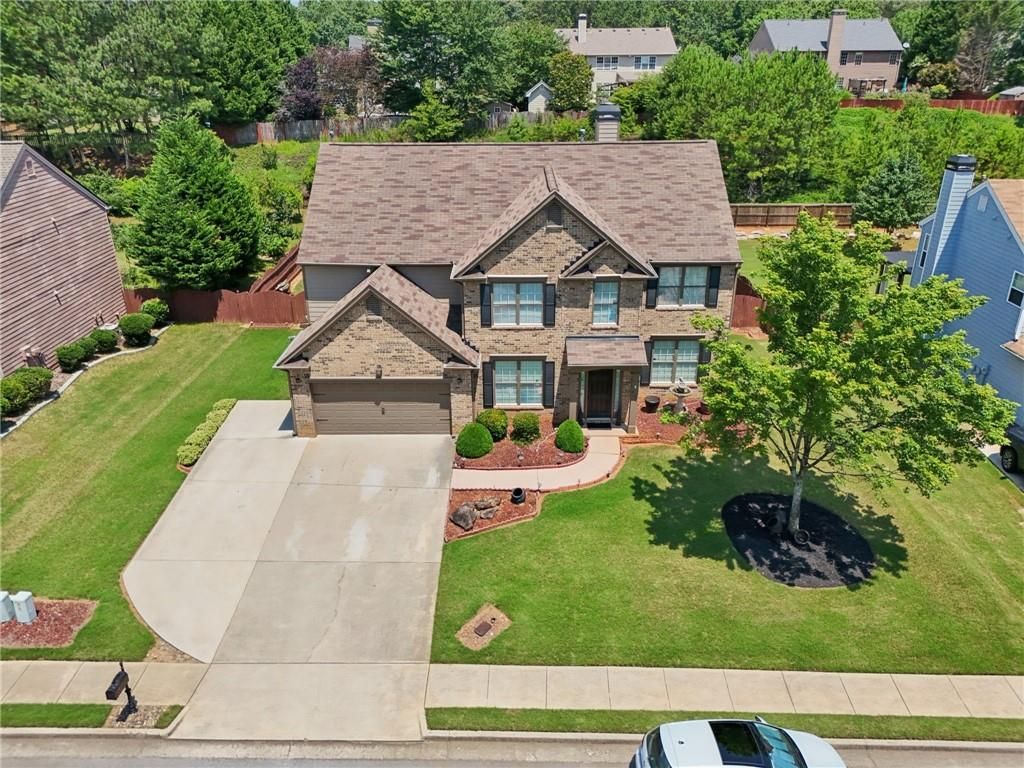 Image 63 of property listing at 852 Van Briggle Path, Sugar Hill, GA 30518