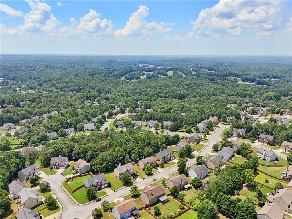 Image 77 of property listing at 852 Van Briggle Path, Sugar Hill, GA 30518