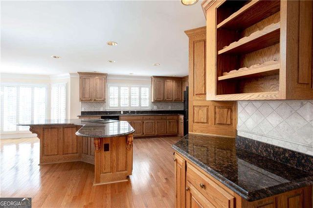537 Delphinium Way NW, Acworth, GA 30102