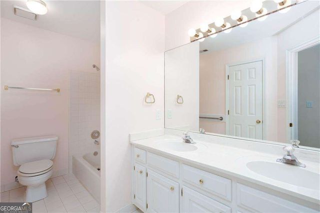 537 Delphinium Way NW, Acworth, GA 30102