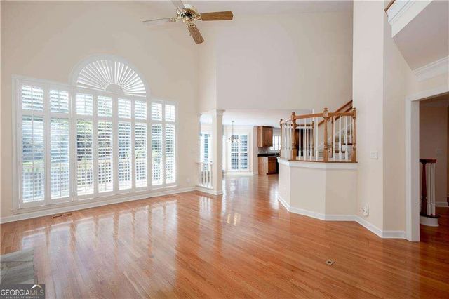 537 Delphinium Way NW, Acworth, GA 30102